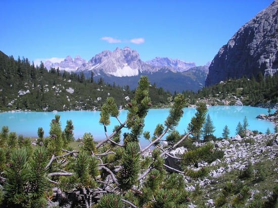 lake sorapis_cortina_d_ampezzo