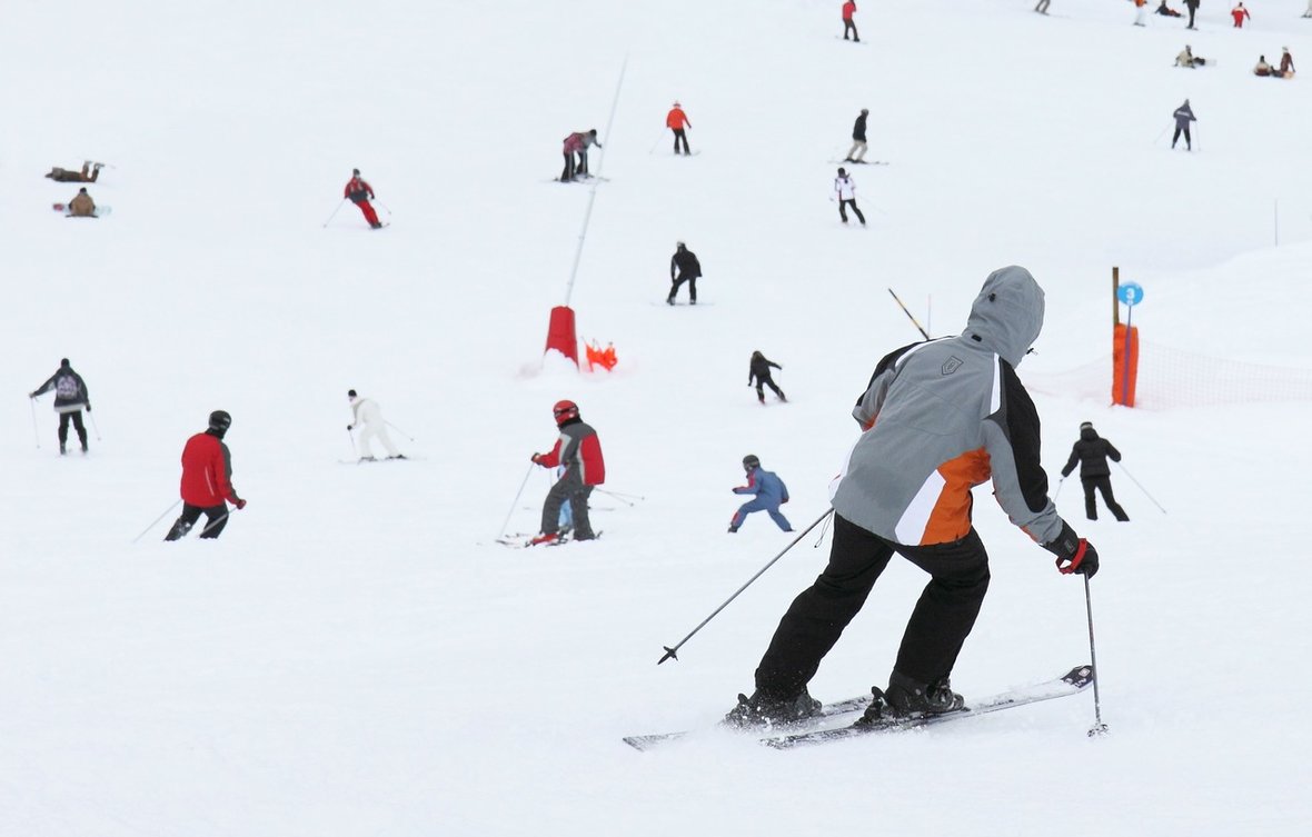 Skiing race