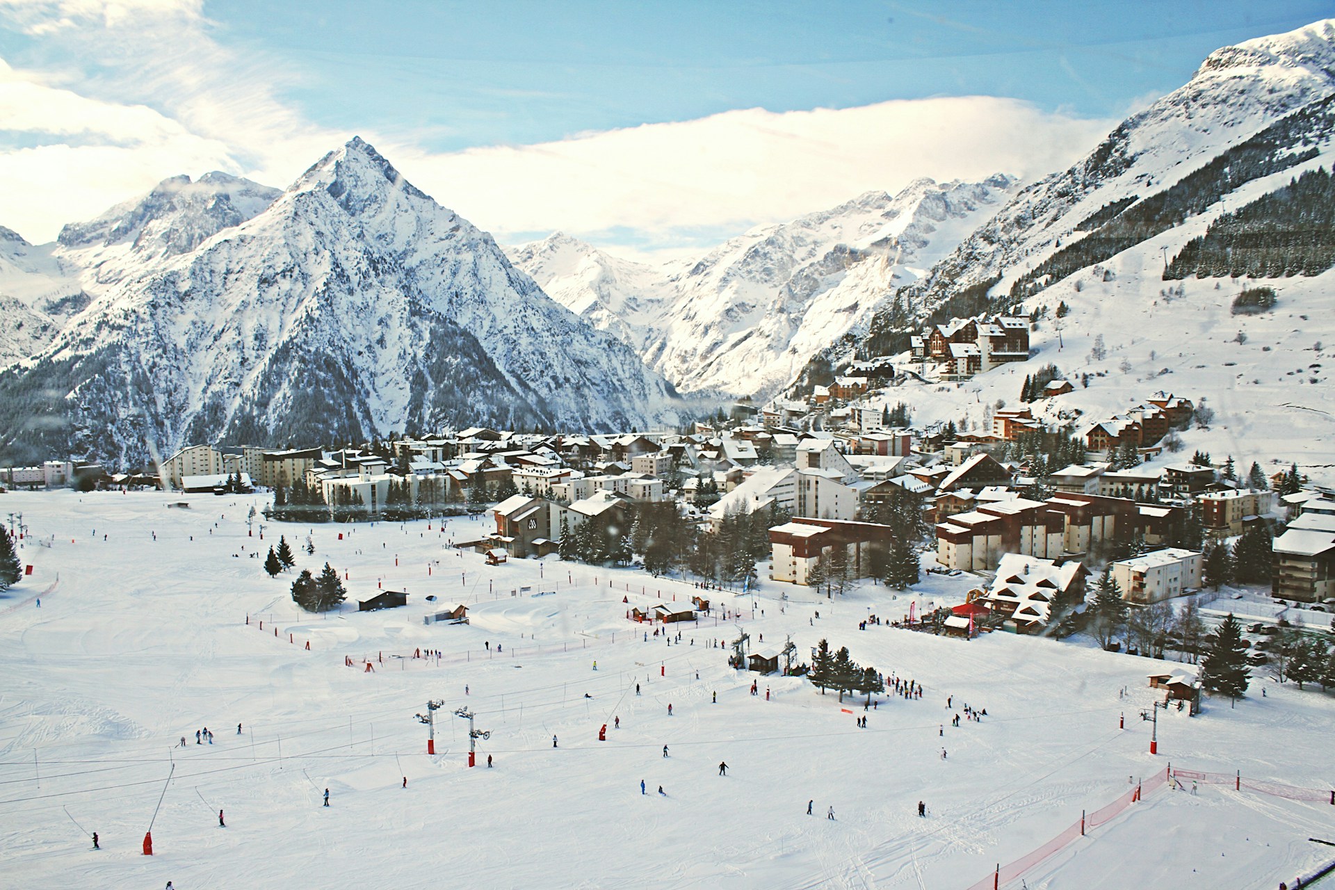 Les Deux Alpes village covered in snow