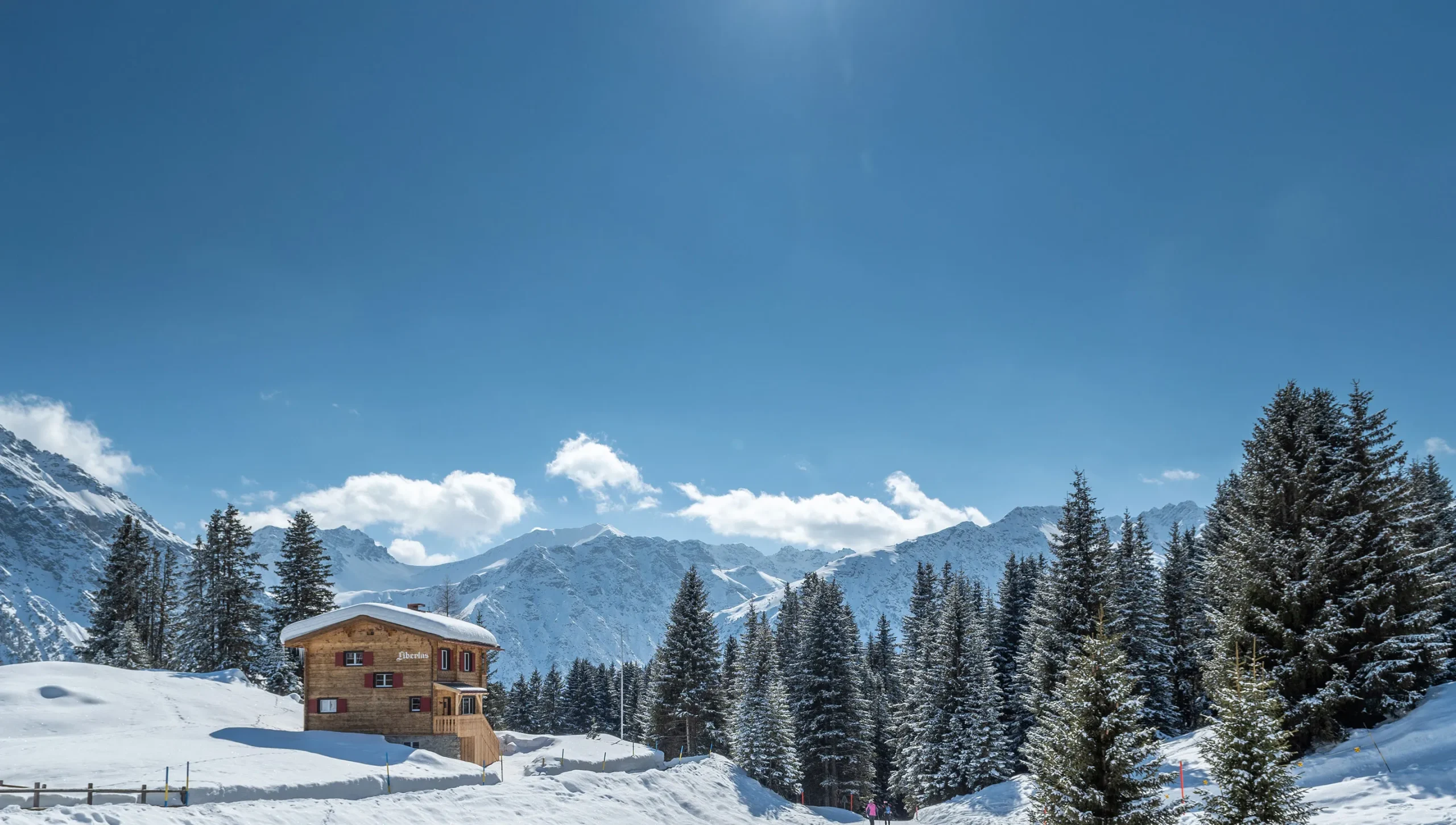  Arosa Transfers: Fast & Reliable Ski Transfers 